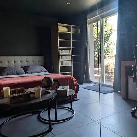 Petit Nid Avec Piscine Privée Maison d'hôtes